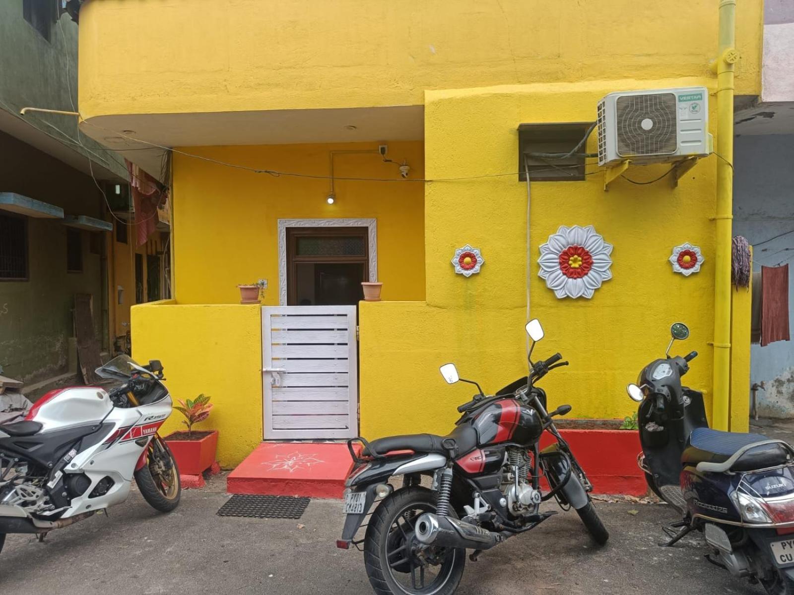 Villa Betty Beach Front Pondicherry Eksteriør bilde